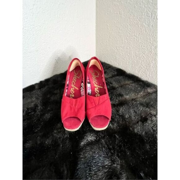 Skechers Shoes Womens 7.5 Red Canvas Espadrille Wedge Peep Toe Heels - Picture 1 of 5